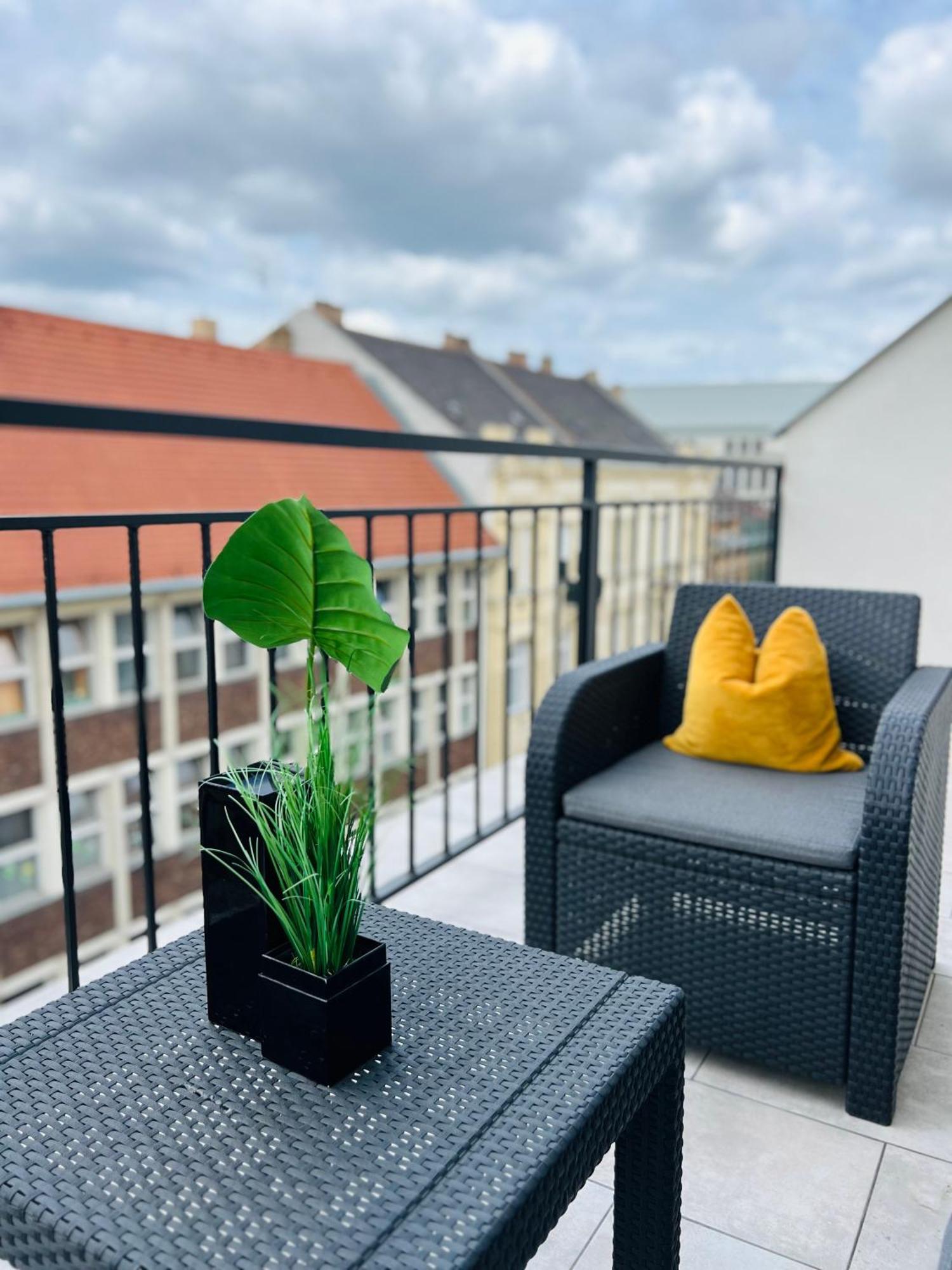 Lena Apartman Budapest City Center Budapeste Exterior foto